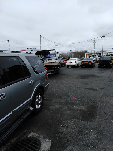 Used Car Dealer «Alines Used Cars», reviews and photos, 412 Medford Ave, Patchogue, NY 11772, USA