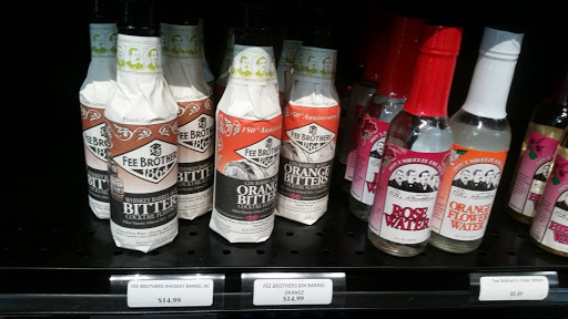 Liquor Store «Pearl Specialty Market & Spirits», reviews and photos, 900 NW Lovejoy St, Portland, OR 97209, USA