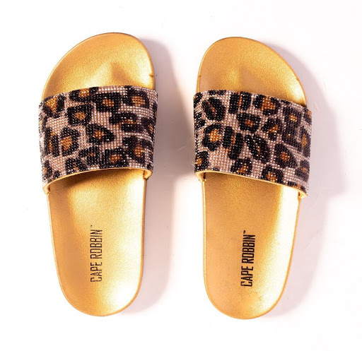 Shoe Store «SHOE TIME & SHOE TREND», reviews and photos, 3021 Freedom Dr, Charlotte, NC 28208, USA