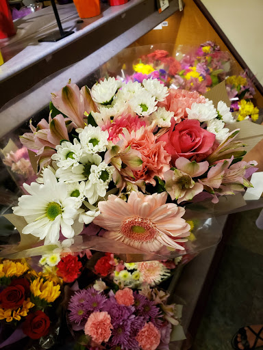 Grocery Store «Stop & Shop», reviews and photos, 209 N Main St, Andover, MA 01810, USA