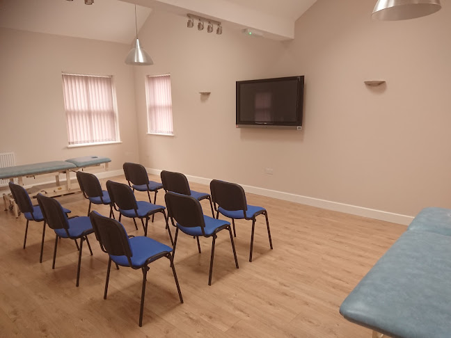 Reviews of The Natural Health Centre, Kings Norton in Birmingham - Massage therapist