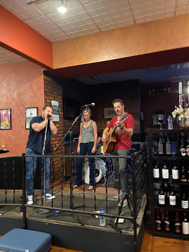 Gastropub «Tuscan Market & Wine Shop», reviews and photos, 141 W Wing St, Arlington Heights, IL 60005, USA