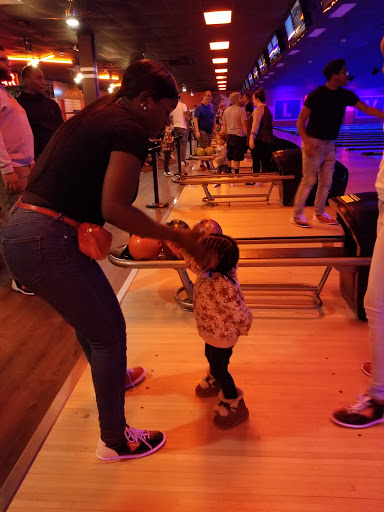 Bowling Alley «AMF Price Lanes Bowling», reviews and photos, 3215 Kirkwood Hwy, Wilmington, DE 19808, USA