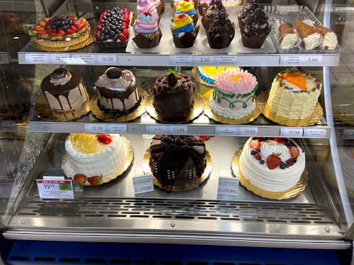 Supermarket «Publix Super Market at Deerwood Village SC», reviews and photos, 9964 Old Baymeadows Rd, Jacksonville, FL 32256, USA