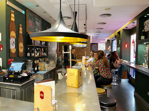 Información y opiniones sobre KGB de Málaga