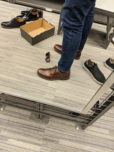 Department Store «Nordstrom Rack Lincoln Park», reviews and photos, 1551 N Sheffield Ave, Chicago, IL 60642, USA