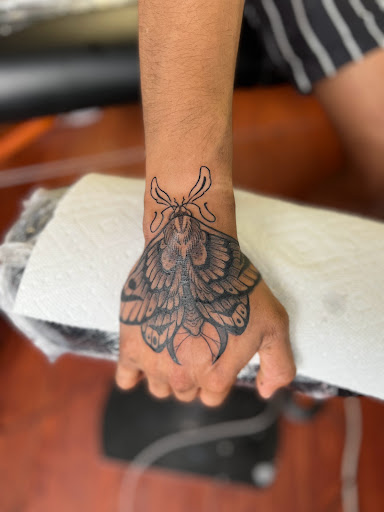 Tattoo Shop «studio 316 Tattoo & Body Piercing», reviews and photos, 84-22 Roosevelt Ave, Jackson Heights, NY 11372, USA