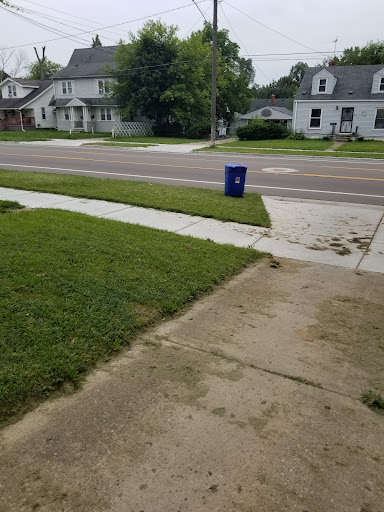 Garbage collection service Flint
