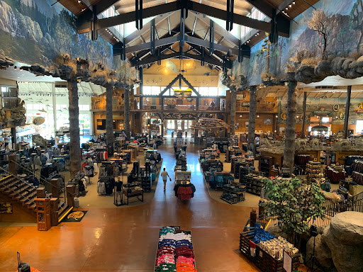 Sporting Goods Store «Bass Pro Shops», reviews and photos, 7777 Victoria Gardens Ln, Rancho Cucamonga, CA 91739, USA