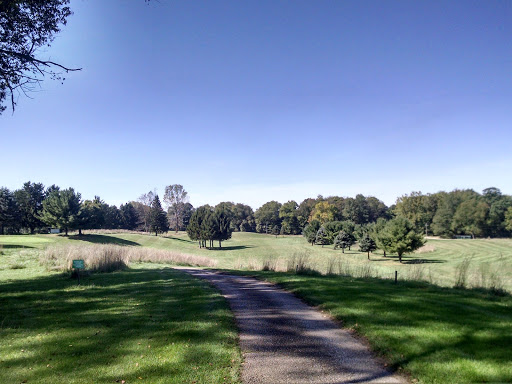 Golf Course «Astorhurst Golf Course», reviews and photos, 7000 Dunham Rd, Walton Hills, OH 44146, USA