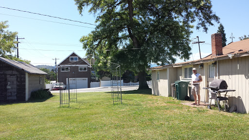 Community Center «Chelan Valley Hope / Lake Chelan Food Bank», reviews and photos, 417 S Bradley St, Chelan, WA 98816, USA