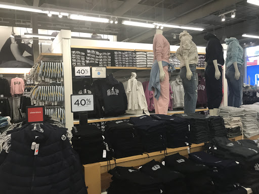 Clothing Store «Gap Outlet», reviews and photos, 640 Bergen Town Center, Paramus, NJ 07652, USA
