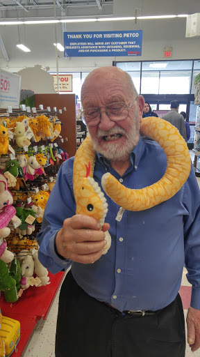 Pet Supply Store «Petco Animal Supplies», reviews and photos, 31090 Dyer St, Union City, CA 94587, USA