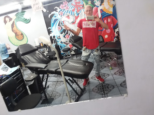 Tattoo Shop «Wizard Tattoo Studio», reviews and photos, 5780 S M L King Jr Pkwy, Beaumont, TX 77705, USA