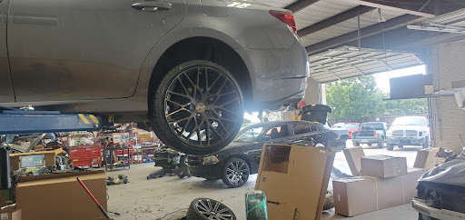 Auto Body Shop «Service King Collision Repair of Rowlett», reviews and photos, 2100 Lakeview Pkwy, Rowlett, TX 75088, USA