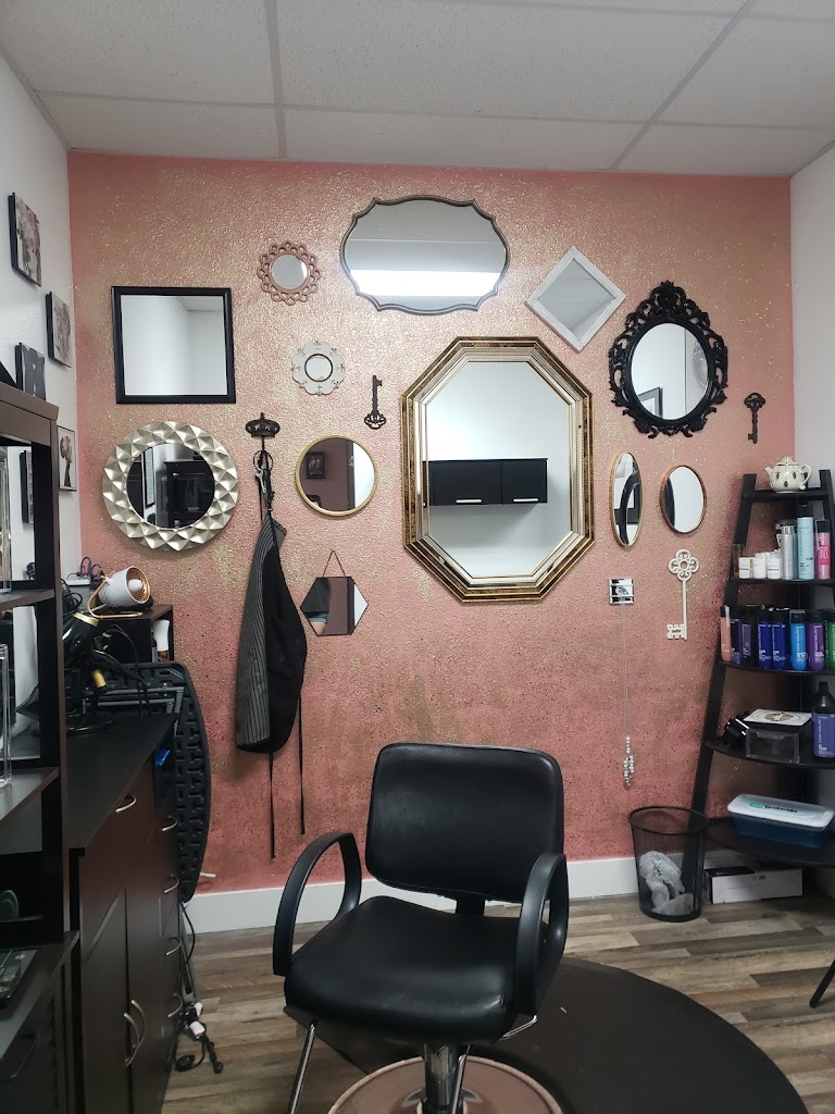 The Looking Glass 83651