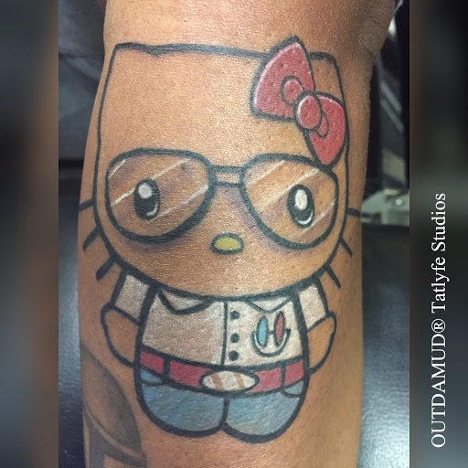 Explore tattoo collarbone ideas, creative tattoo ideas in Savannah, available at Tatlyfe Studios