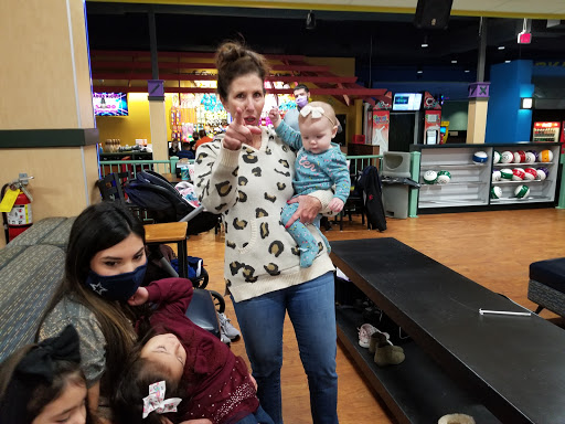 Bowling Alley «Murfreesboro Strike & Spare», reviews and photos, 941 NW Broad St, Murfreesboro, TN 37129, USA