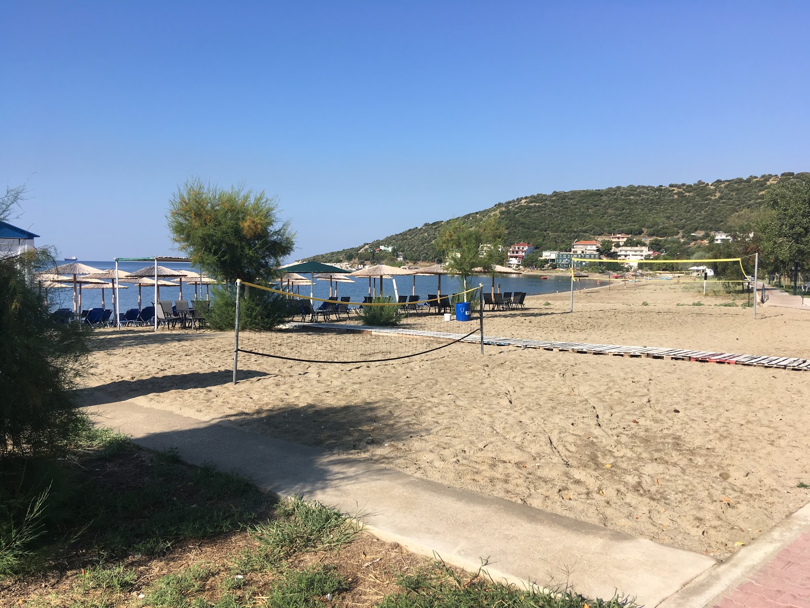 Foto de Dimitra beach - lugar popular entre los conocedores del relax