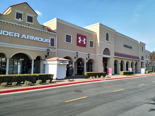 Sunglasses Store «Oakley Vault», reviews and photos, 3939 S Interstate Hwy 35 #191, San Marcos, TX 78666, USA