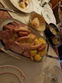 Choucroute d'Alsace du Restaurant français Restaurant Au Dauphin à Strasbourg - n°6