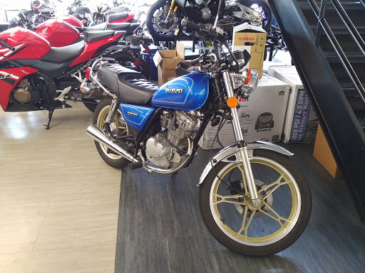 Motorcycle Dealer «Rosenau Powersports», reviews and photos, 24732 Ford Rd, Dearborn Heights, MI 48127, USA