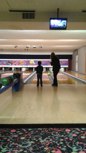 Bowling Alley «Bay Lanes Bowling», reviews and photos, 27229 Wolf Rd, Bay Village, OH 44140, USA
