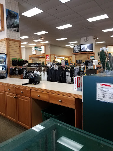 Sporting Goods Store «Peter Glenn Ski & Sports», reviews and photos, 2901 W Oakland Park Blvd, Fort Lauderdale, FL 33311, USA