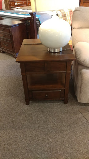 Furniture Store «Ashley HomeStore», reviews and photos, 4865 Auto Plaza Ct, Fairfield, CA 94534, USA