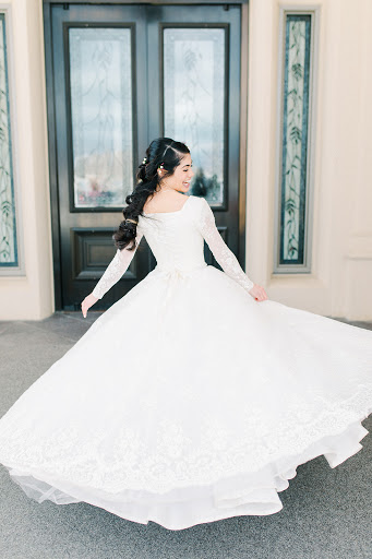 Bridal Shop «Gowns By Pamela - Bridal Gown Rental», reviews and photos, 394 W Main St, Lehi, UT 84043, USA