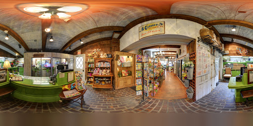 Florist «Hinsdale Flower Shop», reviews and photos, 17 W 1st St, Hinsdale, IL 60521, USA