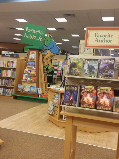 Book Store «Barnes & Noble», reviews and photos, 1163 Valley River Dr, Eugene, OR 97401, USA