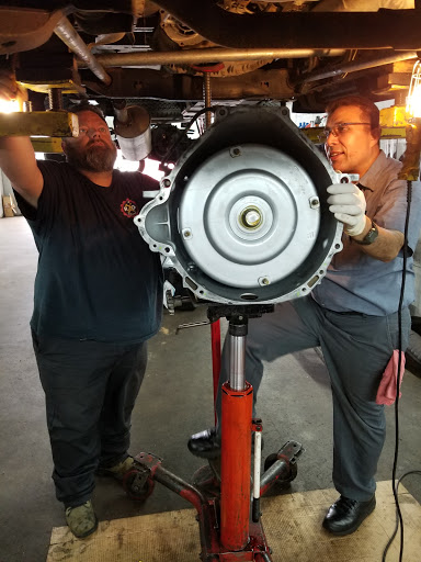 Auto Repair Shop «R & G Auto repair», reviews and photos, 4928 Eisenhower Ave, Alexandria, VA 22304, USA