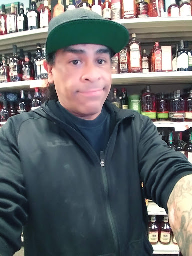 Liquor Store «Mc Minnville Liquor Store», reviews and photos, 1270 NE Baker St, McMinnville, OR 97128, USA