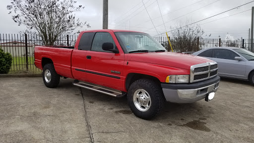 Auto Body Shop «Maaco Collision Repair & Auto Painting», reviews and photos, 3200 Decker Dr, Baytown, TX 77520, USA