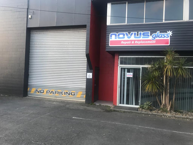 NOVUS Glass West Auckland - Auto glass shop