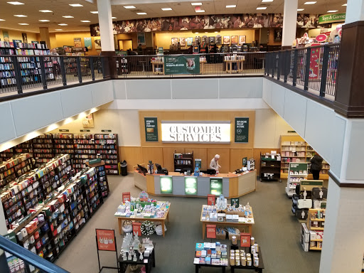 Book Store «Barnes & Noble», reviews and photos, 297 Oakbrook Center, Oak Brook, IL 60523, USA