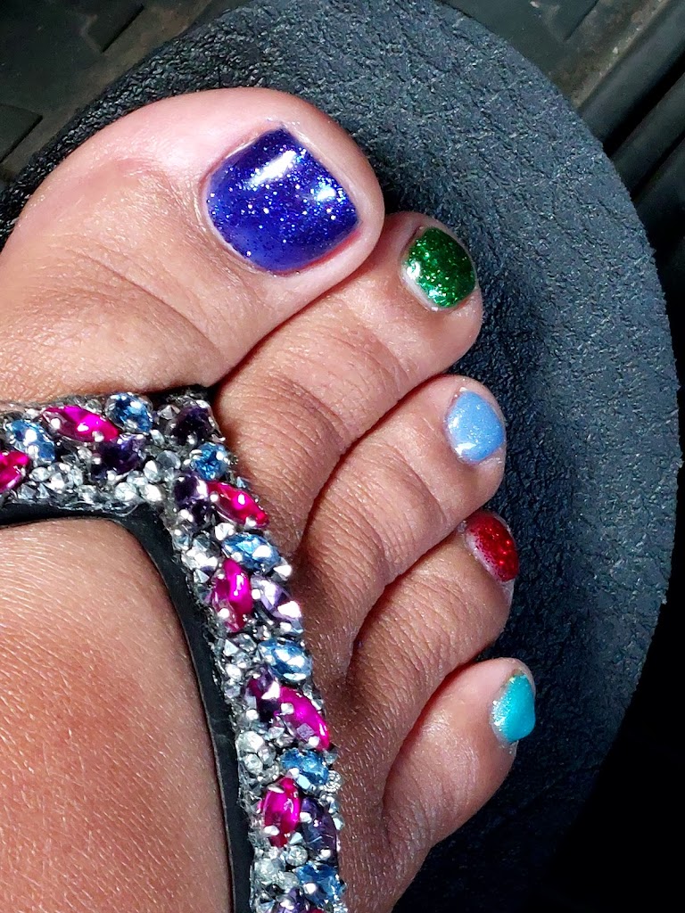 Trinity's nail salon 78550