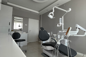 Dr. Derviş Emre ERCAN Ortodonti Kliniği - Invisalign Şeffaf Plak ve Diş Teli Tedavisi - Ortodonti Ankara image