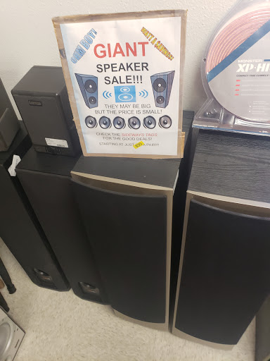 Second Hand Store «STUFF», reviews and photos, 9770 SE 82nd Ave, Happy Valley, OR 97086, USA