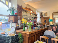 Atmosphère du Restaurant Café Aux Trois Moulins à Cassel - n°3