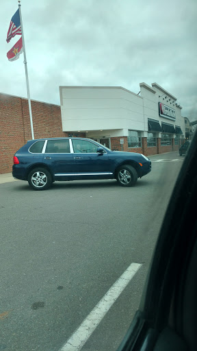 Grocery Store «D & W Fresh Market», reviews and photos, 1814 Breton Rd SE, Grand Rapids, MI 49506, USA