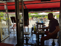 Atmosphère du Restaurant Café de la Gare à Maisons-Alfort - n°9