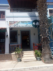 Cafe Family Restaurant Paradise