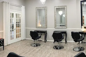 Masters Touch Salon image