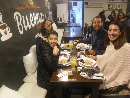 Buenazo Restaurant