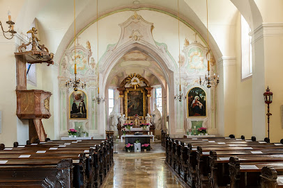 Katholische Kirche Fischamend Dorf (St. Quirin)