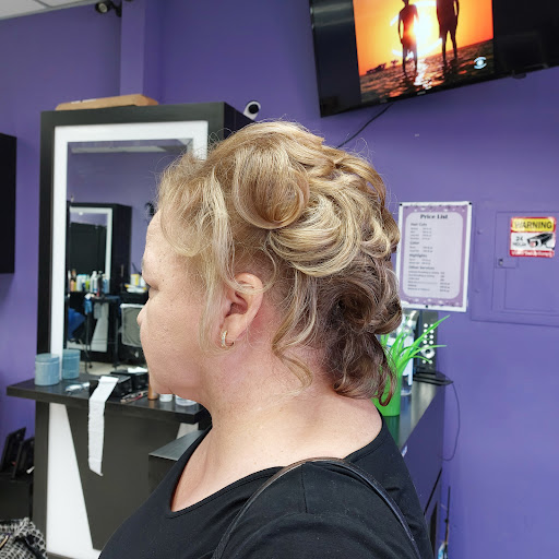 Hair Salon «House of Beauty Hair Salon for men and women», reviews and photos, 4050 La Crescenta Ave, Montrose, CA 91020, USA