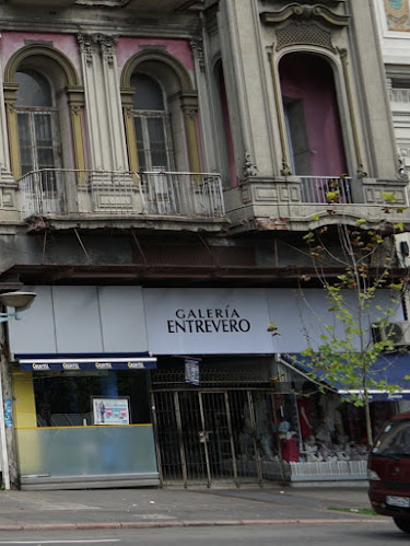 Opiniones de Galería Del Entrevero,Local 031 en Montevideo - Librería