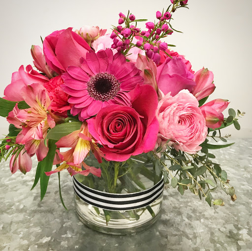 Florist «George Thomas Florist», reviews and photos, 5609 E Washington St, Indianapolis, IN 46219, USA